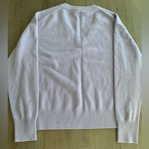 CURRENT SEASON White + Warren 100% cashmere v neck soft plum NWT - Picture 5 of 7